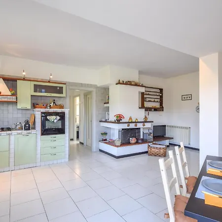 Stunning In Sv Celle Ligure