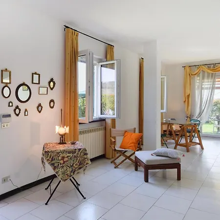Lovely In Sv, With Kitchen